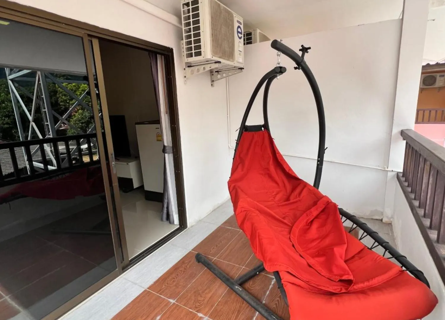 Noza Inn Khaulak Vendégház